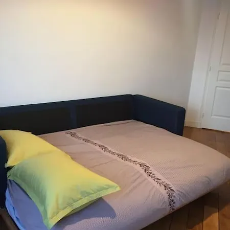 Spacious 85 M2 In Nation París